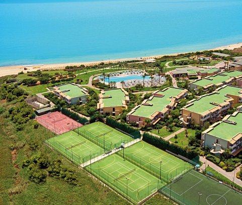 Serenusa Resort