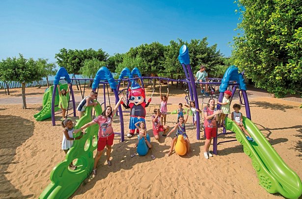 Serenusa Resort