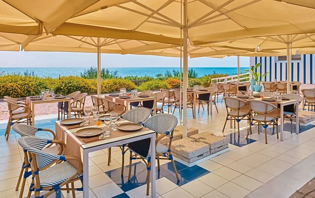 Serenusa Resort
