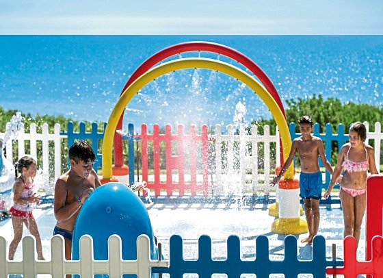 Serenusa Resort