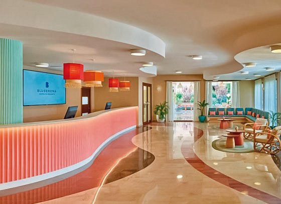 Serenusa Resort