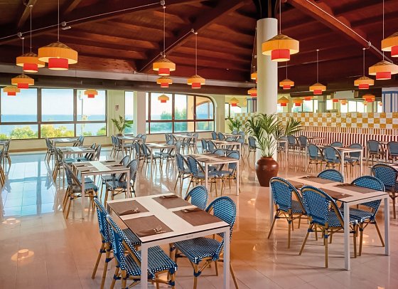 Serenusa Resort
