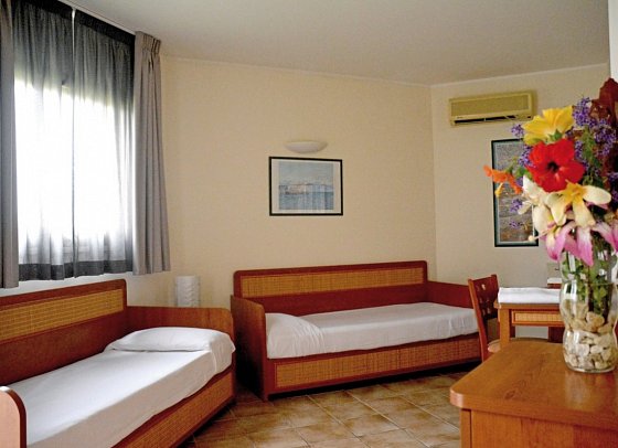 VOI Arenella Resort - Wohnbeispiel Vierbettzimmer (Zimmercodierung RB1)