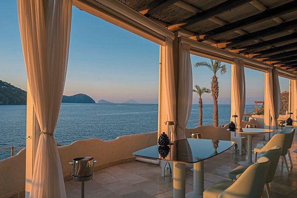 Therasia Resort Sea & Spa