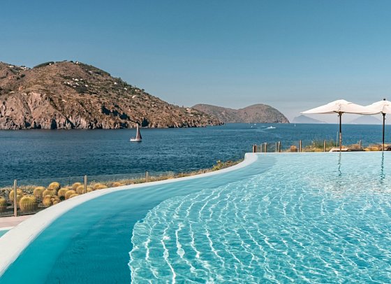 Therasia Resort Sea & Spa