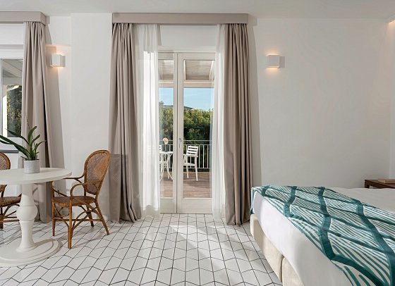 Therasia Resort Sea & Spa