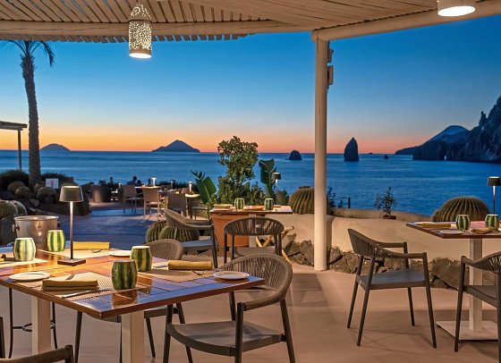 Therasia Resort Sea & Spa