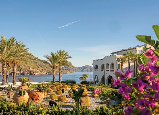 Therasia Resort Sea & Spa