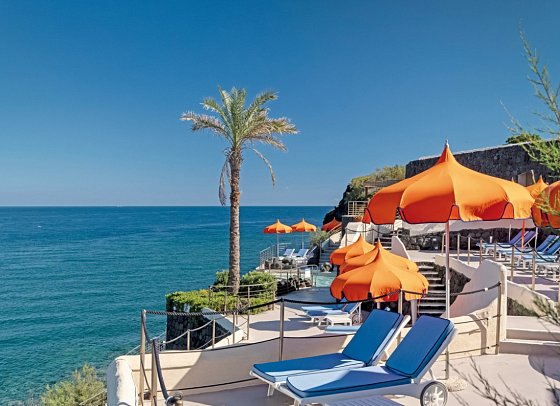 Therasia Resort Sea & Spa
