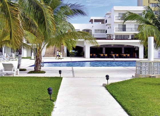 Beachscape Kin Ha Villas & Suites