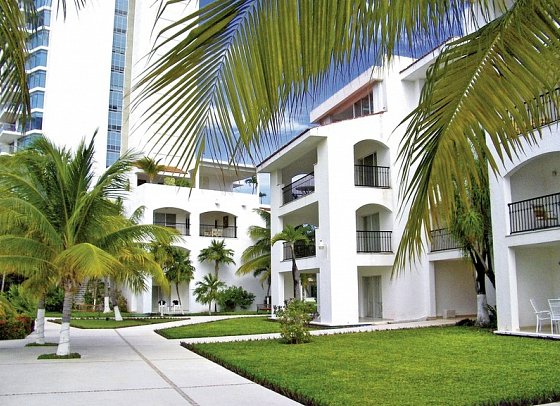Beachscape Kin Ha Villas & Suites