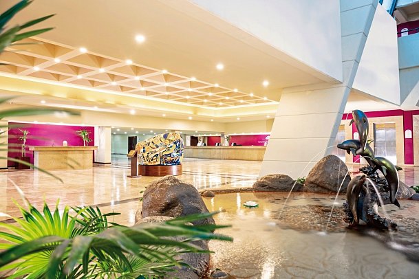 Crown Paradise Club Cancun