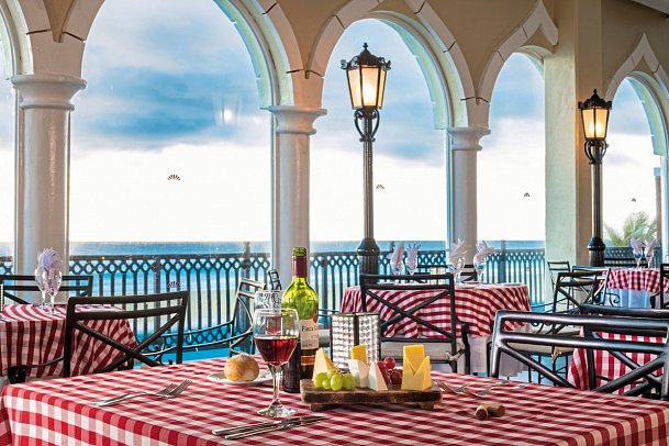 Crown Paradise Club Cancun