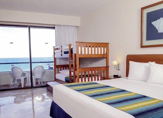 Crown Paradise Club Cancun