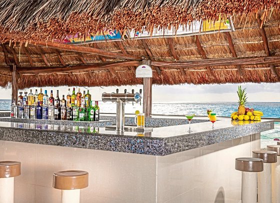 Crown Paradise Club Cancun - Bar Las Brisas