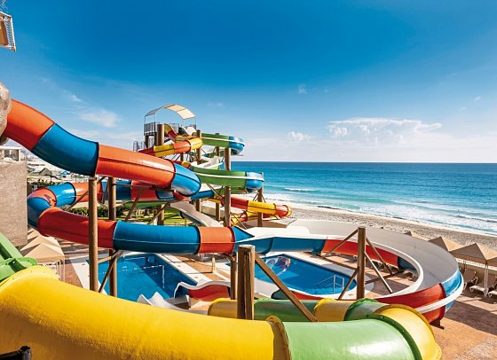 Crown Paradise Club Cancun