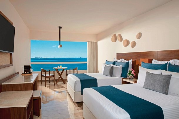 Dreams Sands Cancun Resort & Spa