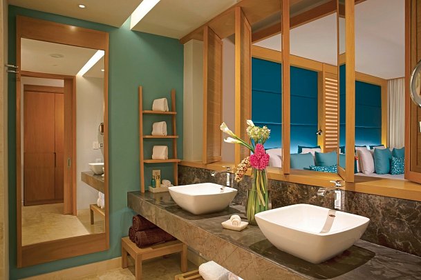 Dreams Playa Mujeres Golf & Spa Resort - Badbeispiel Juniorsuite