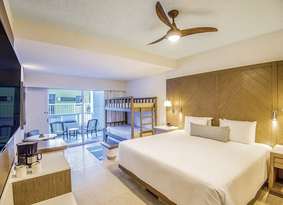 Sunscape Cancun - Family Junior Suite