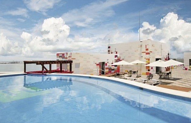 Aloft Cancun