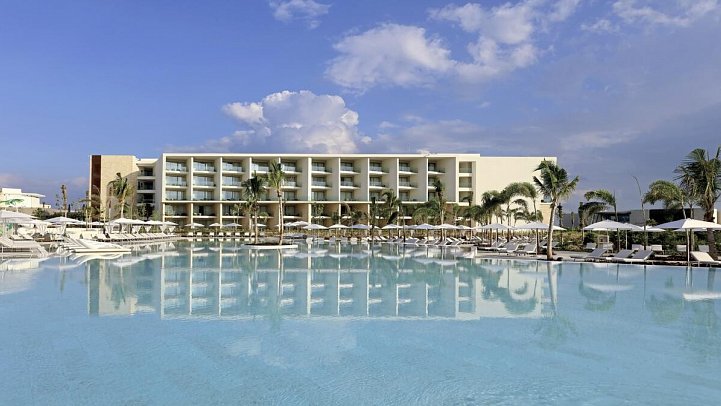 Grand Palladium Select Costa Mujeres