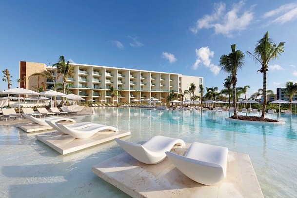 Family Selection at Grand Palladium Select Costa Mujeres
