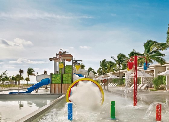 SLS Playa Mujeres