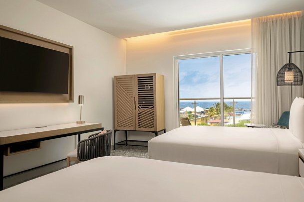 Courtyard by Marriott Curaçao - Wohnbeispiel Ocean View with Balcony (Zimmercodierung U1M)