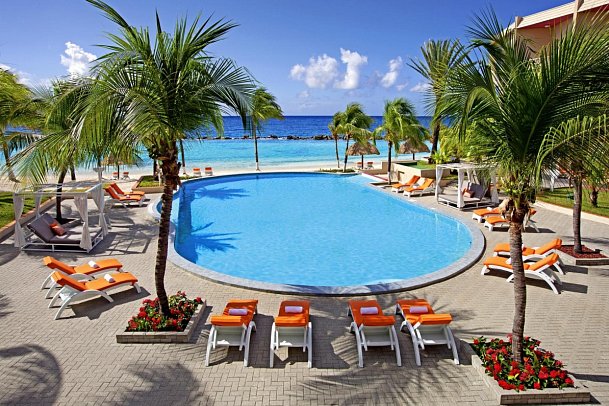 Sunscape Curaçao Resort, Spa & Casino - Pool im Sun Club