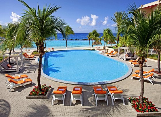 Sunscape Curaçao Resort, Spa & Casino - Pool im Sun Club