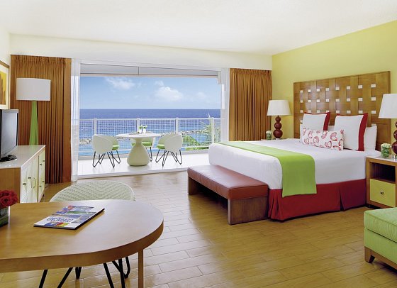 Sunscape Curaçao Resort, Spa & Casino - Wohnbeispiel Sun Club Deluxe Oceanview King (Zimmercodierung ULM)