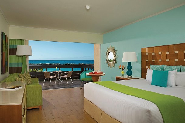 Sunscape Curaçao Resort, Spa & Casino - Wohnbeispiel Sun Club Premium Deluxe Oceanfront King (Zimmercodierung UMO)
