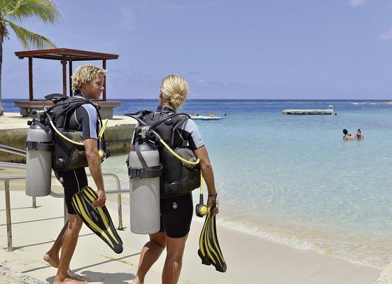 Chogogo Dive & Beach Resort