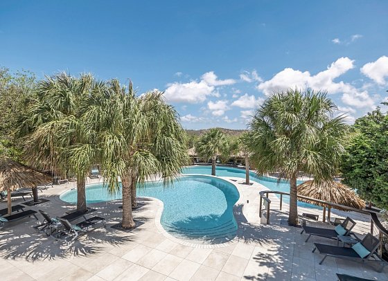 Morena Resort