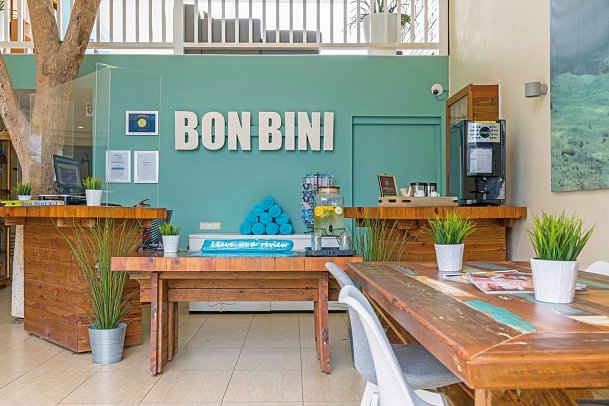 Dolphin Suites - Lobby