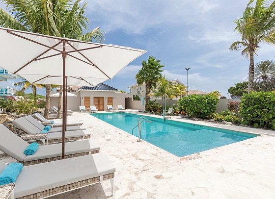 Dolphin Suites