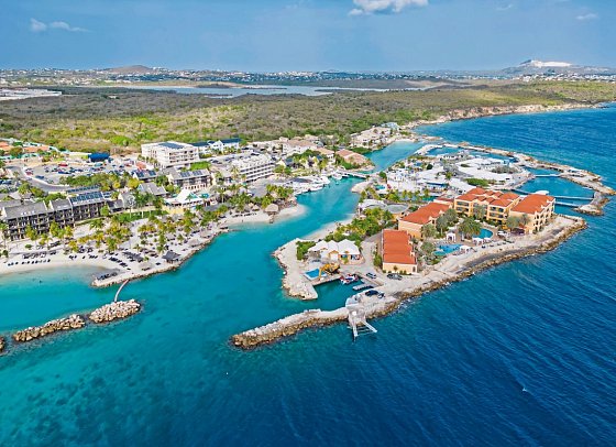 Dolphin Suites