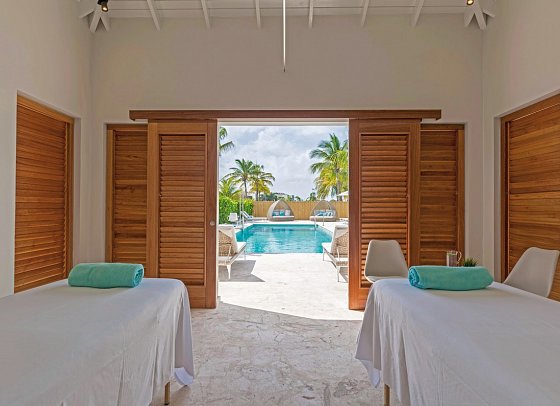 Dolphin Suites
