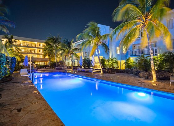 Dolphin Suites