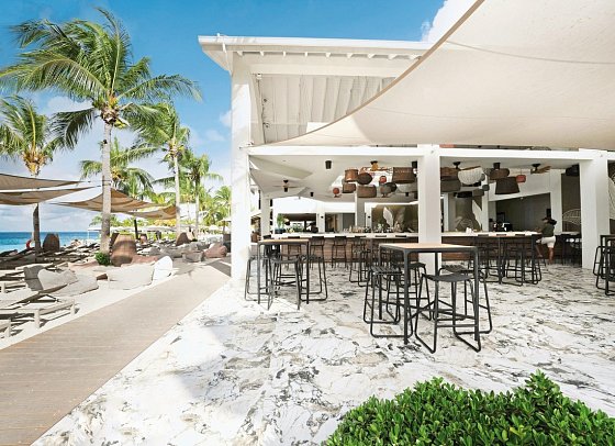 Papagayo Beach Hotel
