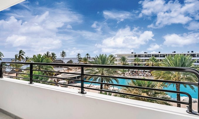 Mangrove Beach Corendon Curaçao All-Inclusive Resort, Curio by Hilton - Wohnbeispiel Deluxe Partial Oceanview (Zimmercodierungen UD2 & F1M)