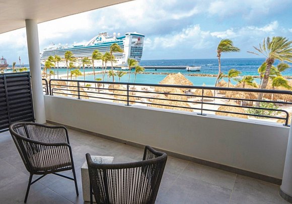 Mangrove Beach Corendon Curaçao All-Inclusive Resort, Curio by Hilton - Wohnbeispiel Deluxe Oceanfront (Zimmercodierung UDO)
