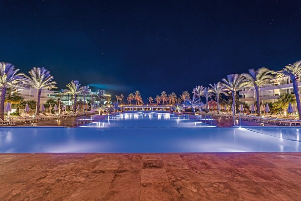 Mangrove Beach Corendon Curaçao All-Inclusive Resort, Curio by Hilton