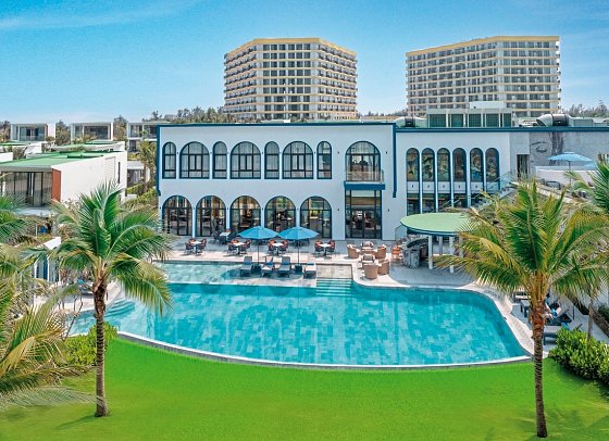 Wyndham Hoi An Royal Beachfront Resort