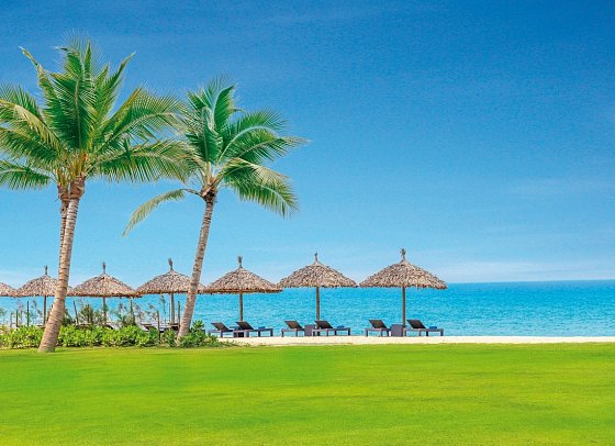 Wyndham Hoi An Royal Beachfront Resort