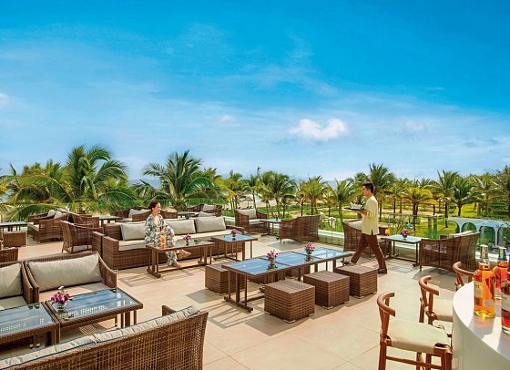 Wyndham Hoi An Royal Beachfront Resort - Sky Bar