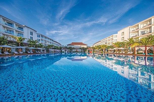 Renaissance Danang Hoi An Resort & Spa