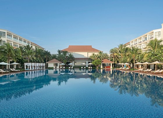 Renaissance Danang Hoi An Resort & Spa