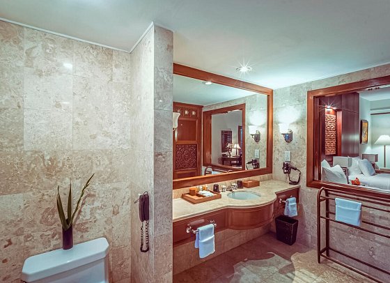 Furama Resort Danang - Badbeispiel Lagoon Superior (Zimmercodierung US1)