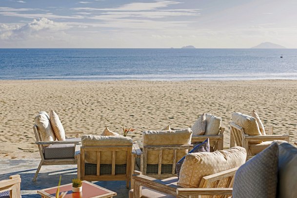 Palm Garden Resort - Breeze Beach Bar